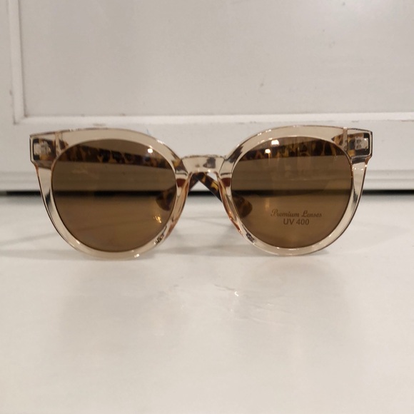 Yerise by Yeroc & Co. Accessories Yerise By Yeroc Sunglasses 78 New